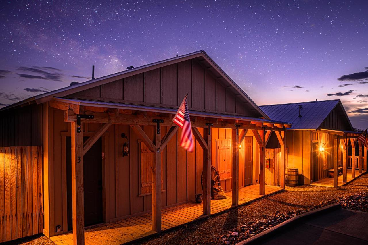 Miners Cabin #4 - King Bed - Private Balcony With Views Tombstone Exterior foto