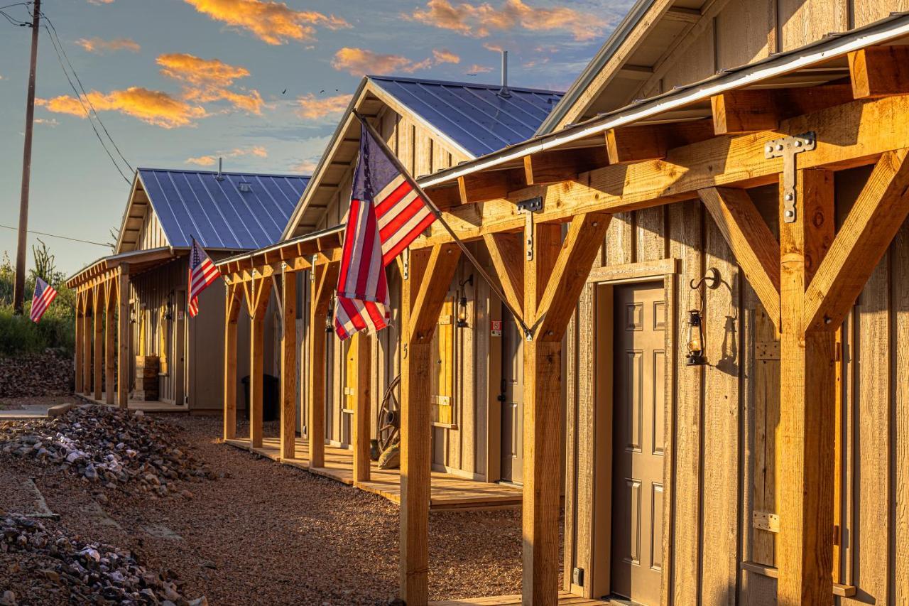 Miners Cabin #4 - King Bed - Private Balcony With Views Tombstone Exterior foto